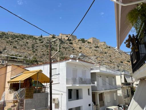Under The Castle Apartment Nafplio